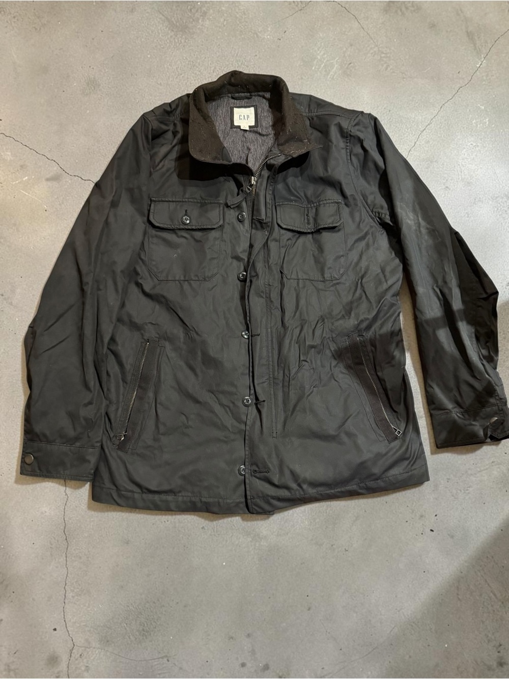 GAP Men's Black Field Jacket with Fold-Down Collar